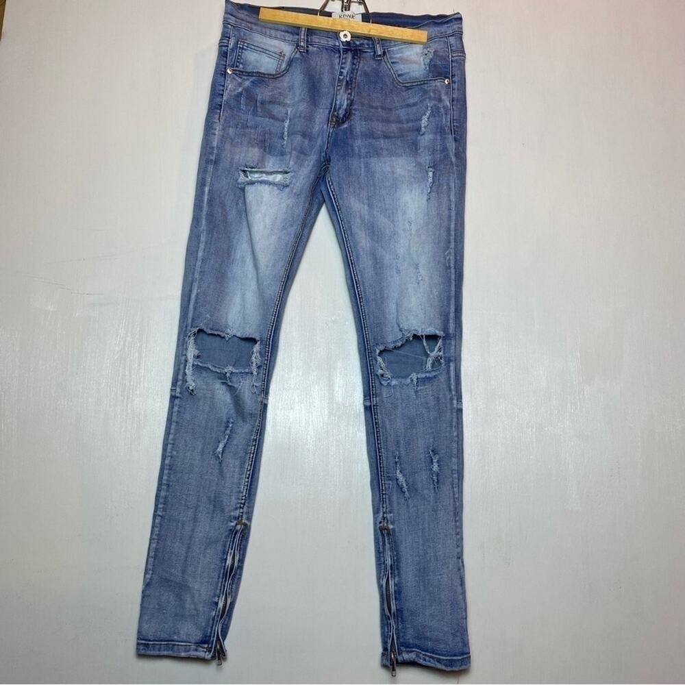 KDNK Heavily‎ Distressed Straight Blue Jeans - 30